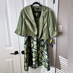 NWT Two Piece plus size party dress with jacket  size 22